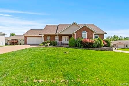 1st image of 122 Shady Oaks