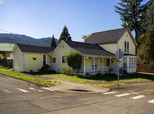 191 Hedrick Creek Ave, Drain, OR 97435