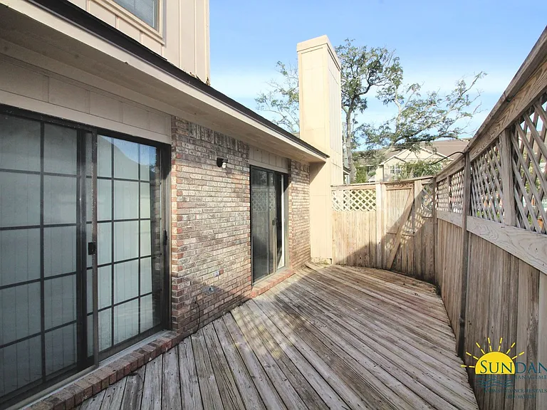 1100 Crosswinds Lndg #13 — Photo 12