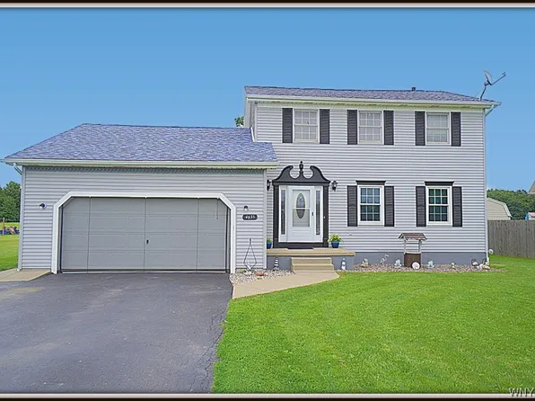 4635 Theresa Ln, Niagara Falls, NY 14305