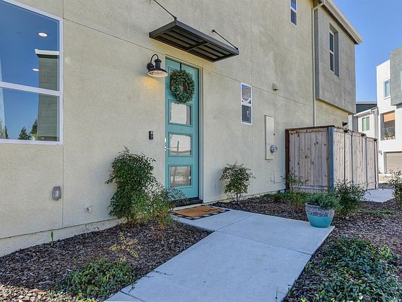 2nd image of 4195 Gloster Way