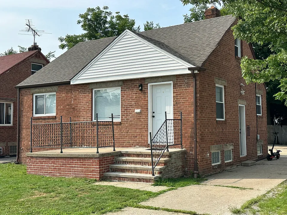 13020 Bellaire Rd