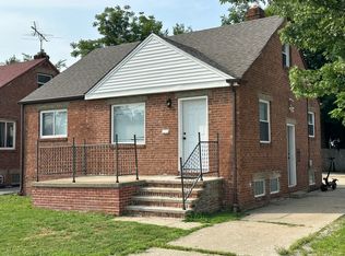 13020 Bellaire Rd, Cleveland, OH 44135