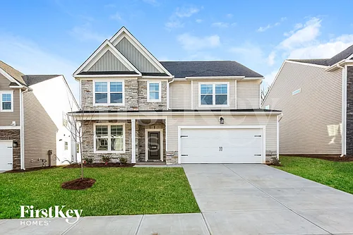 558 Hillpark Ln Photo 1