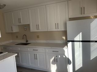 8800 Nesbit Ave N APT 4, Seattle, WA 98103