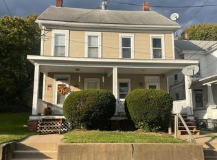 13 Woods Ln #15, Lewistown, PA 17044