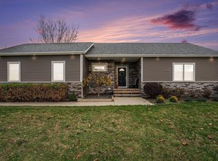 1908 Acadia Ln, Mishawaka, IN 46544