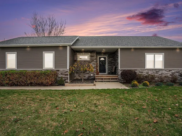 1908 Acadia Ln, Mishawaka, IN 46544
