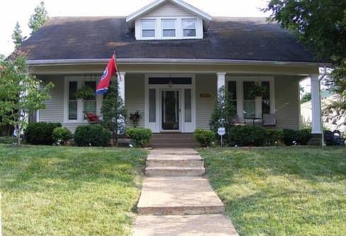 Welcome to 4809 Elkins Ave