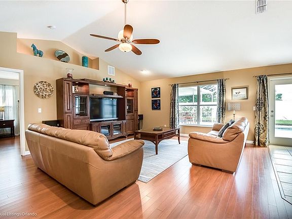 4th image of 3016 Diamond Ln