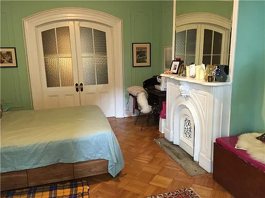 Rented by David Francis New York LLC | media 34