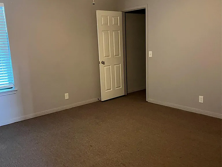 1036 Drovers Cv — Photo 12