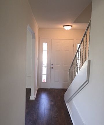5th image of 807 W 9th St