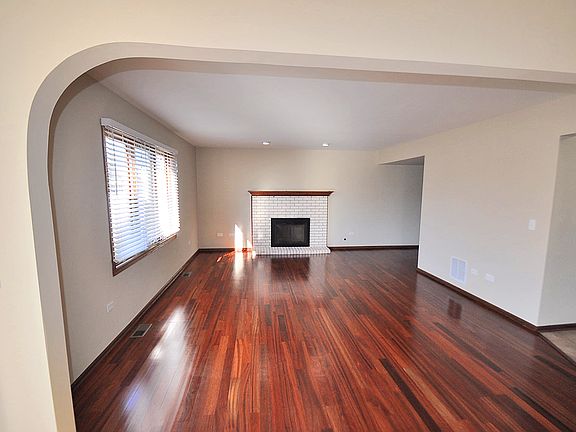 4th image of 17936 Semmler Ct