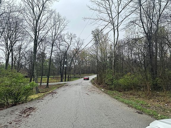 4th image of 943 Tanglewood Rd