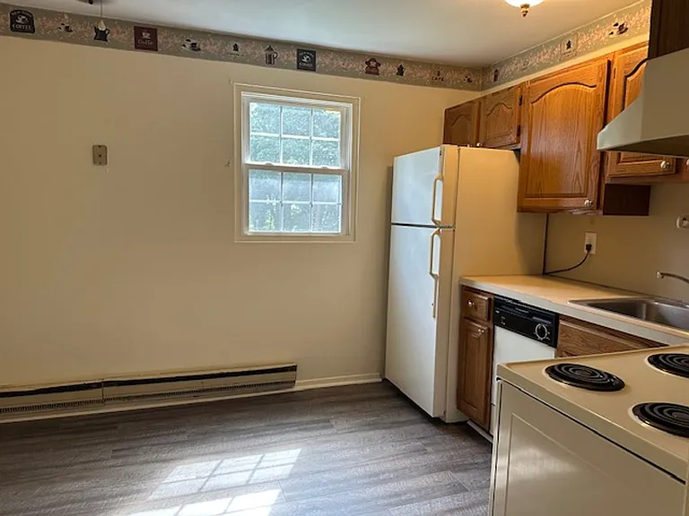 696 Walborn Ln #11 — Photo 5