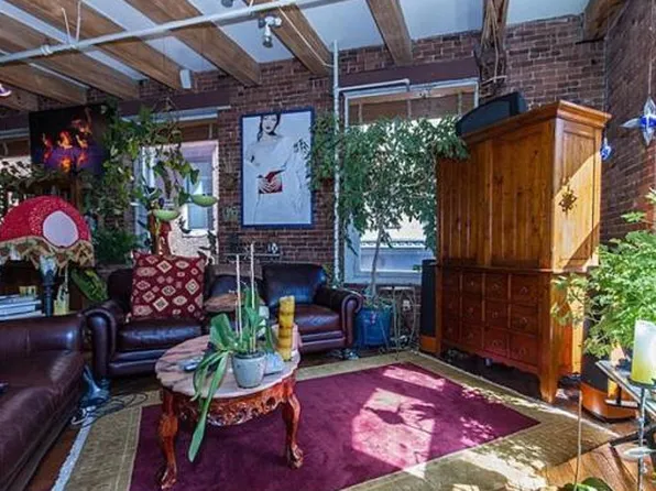 150 Lincoln St APT 3C, Boston, MA 02111