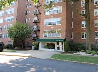 211-10 18th Ave #4-B, Bayside, NY 11360