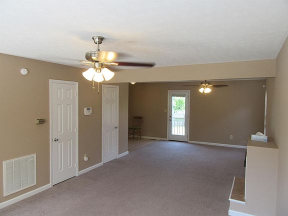 4th image of 2601 Checkerberry Dr