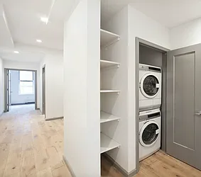 Rented by R New York