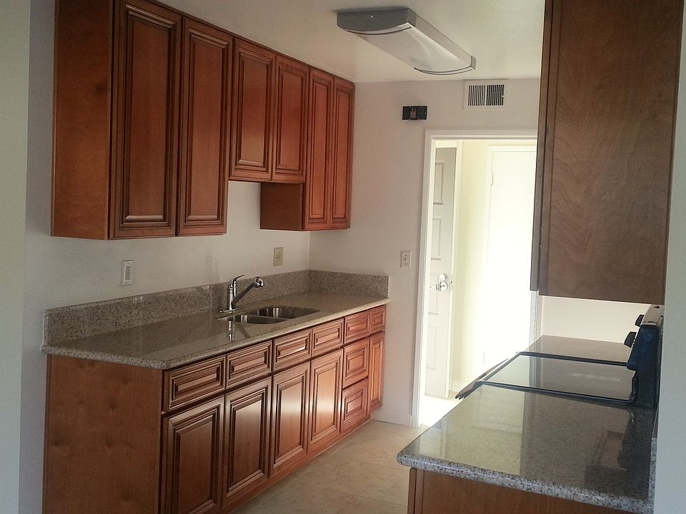 2nd image of 7477 Wainwright Dr