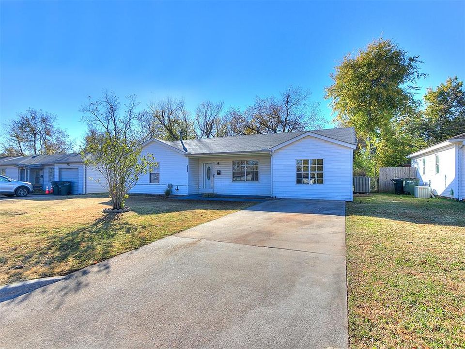 1st image of 3016 SE 19th St