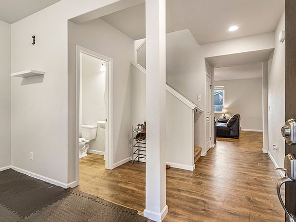 3rd image of 6421 Summerwood Dr E