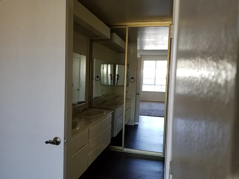 205 Alicante Aisle — Photo 15