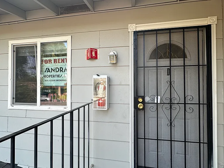 2727 El Parque Cir #D — Photo 1
