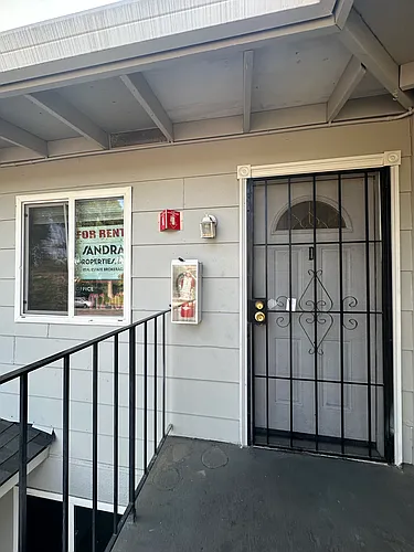 2727 El Parque Cir #D Photo 1