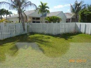 140 W Bayridge Dr, Fort Lauderdale, FL 33326