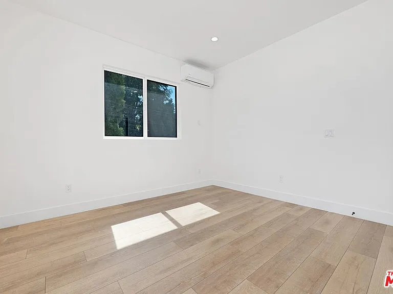 6266 Etiwanda Ave #18254 — Photo 16