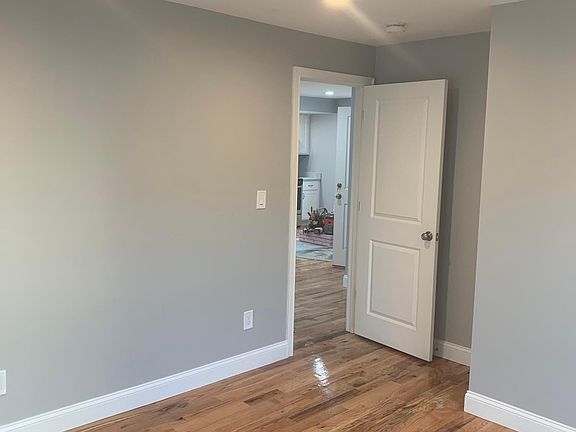 4th image of 1 Lovett Ct #2