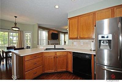 5th image of 3915 Ayers Ln
