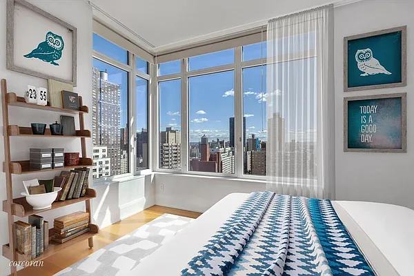 Sold by Corcoran | media 23