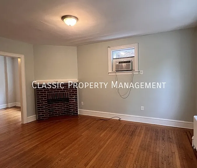 1504 Delaware Ave #2B — Photo 4
