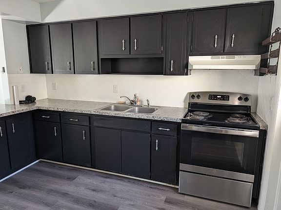 4th image of 5651 Crestmont St #1