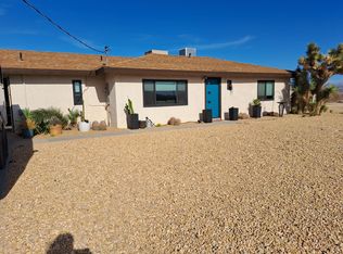 2453 Sunny Vista Rd, Yucca Valley, CA 92252