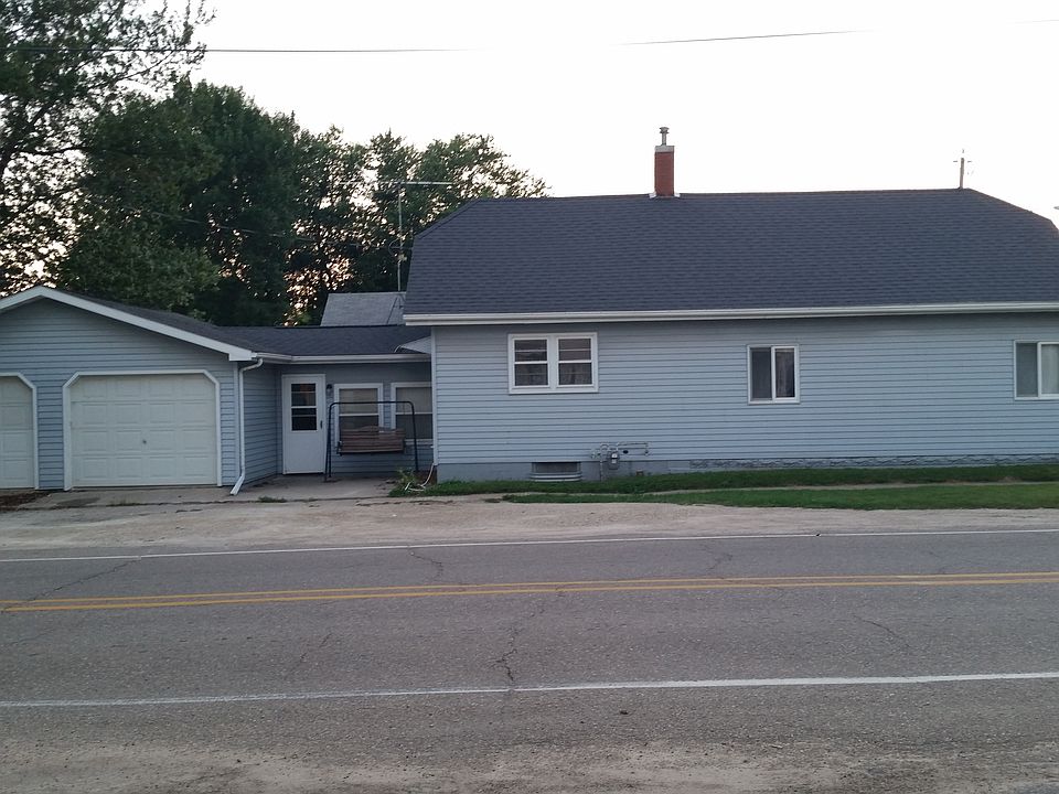 2nd image of 100 W Main St