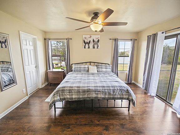 4th image of 277 W BEAR SPRINGS RD