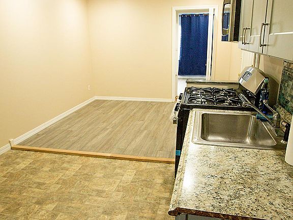 Kitchen & Living room