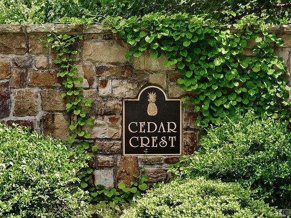 3rd image of 1REV Crestline Dr