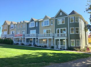 90 Lakeview Pl, Lake Zurich, IL 60047