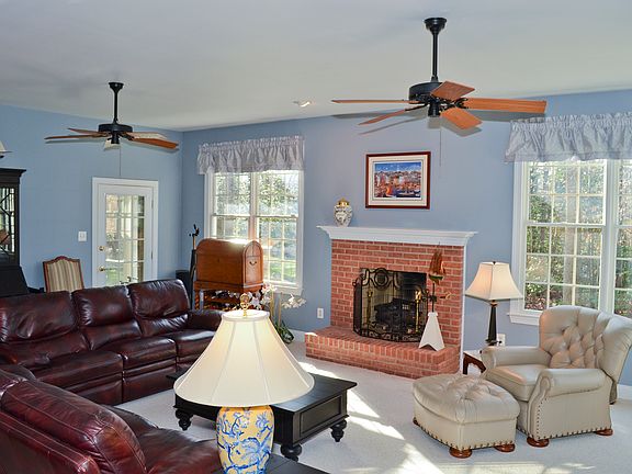 5th image of 1522 Cheltenham Ct W