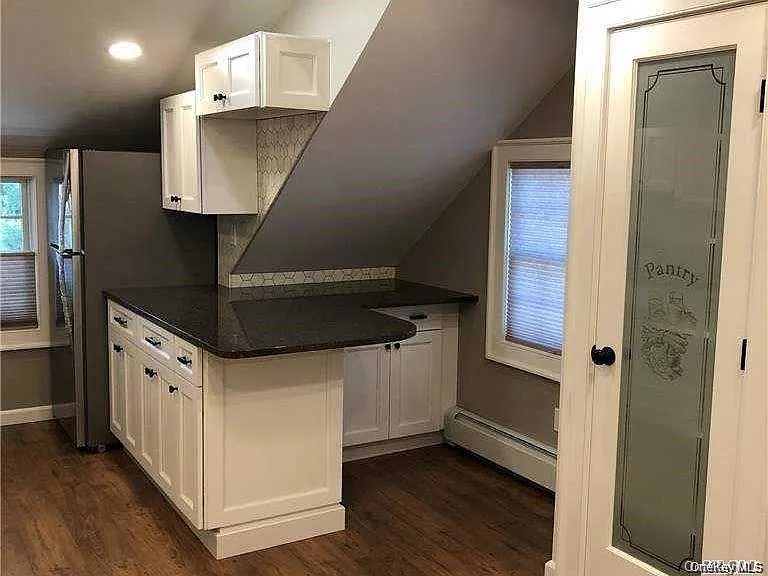 1 bed, 1.0 bath, $2,400 — Photo 4
