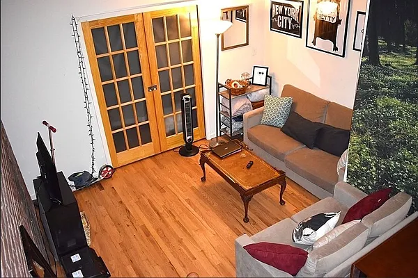 Rented by Bold New York | media 29