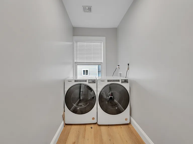 51 Beaver St #2 — Photo 12