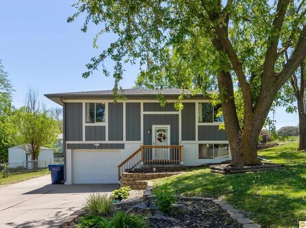 2625 Virginia St, Bellevue, NE 68147