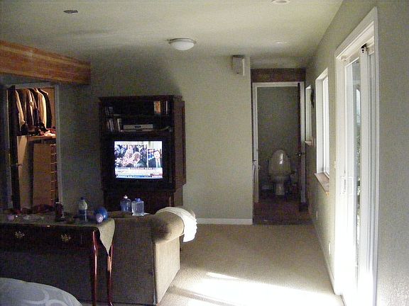5th image of 8715 Thermal St