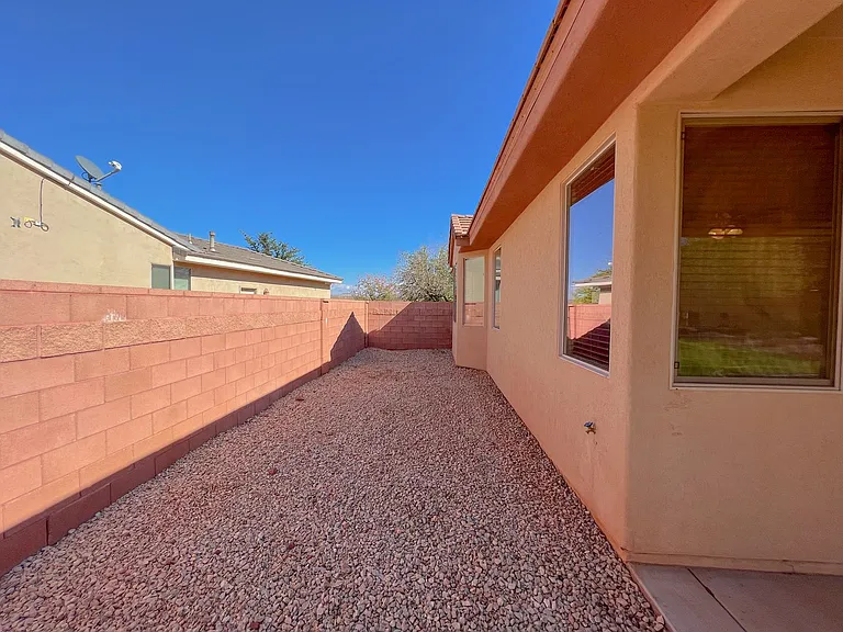1775 N Overland Trails Dr — Photo 11